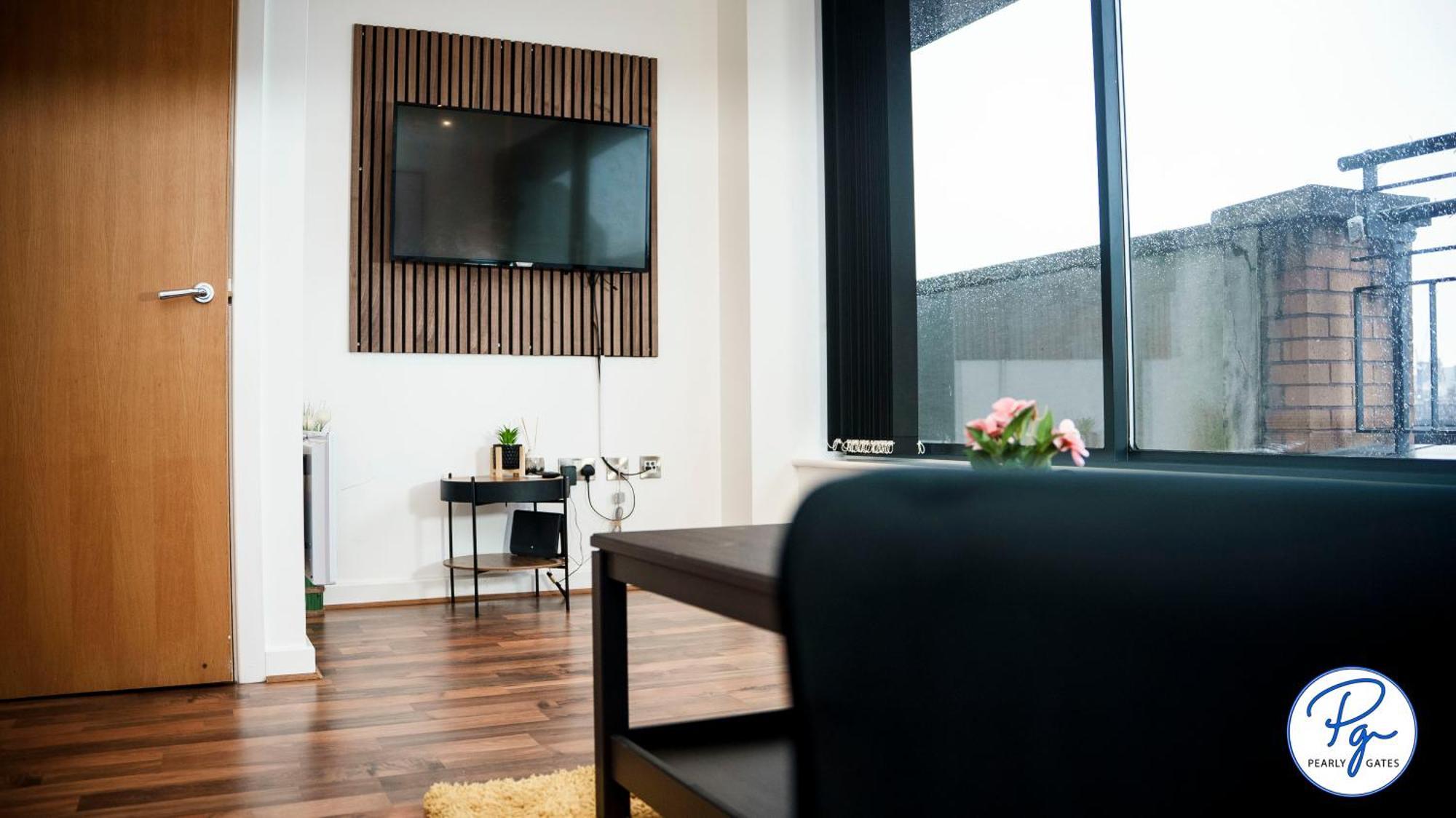 Penthouse - Amazing City Skyline Views - Balcony - Free Extra 2 Hours - Free Parking - Utilita Arena - Bullring Shopping - New St Station- Super King Size Bed Бирмингем Экстерьер фото